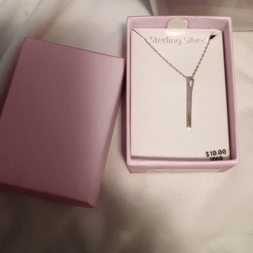 NWT AUTHENTIC GENUINE STERLING SILVER NECKLACE